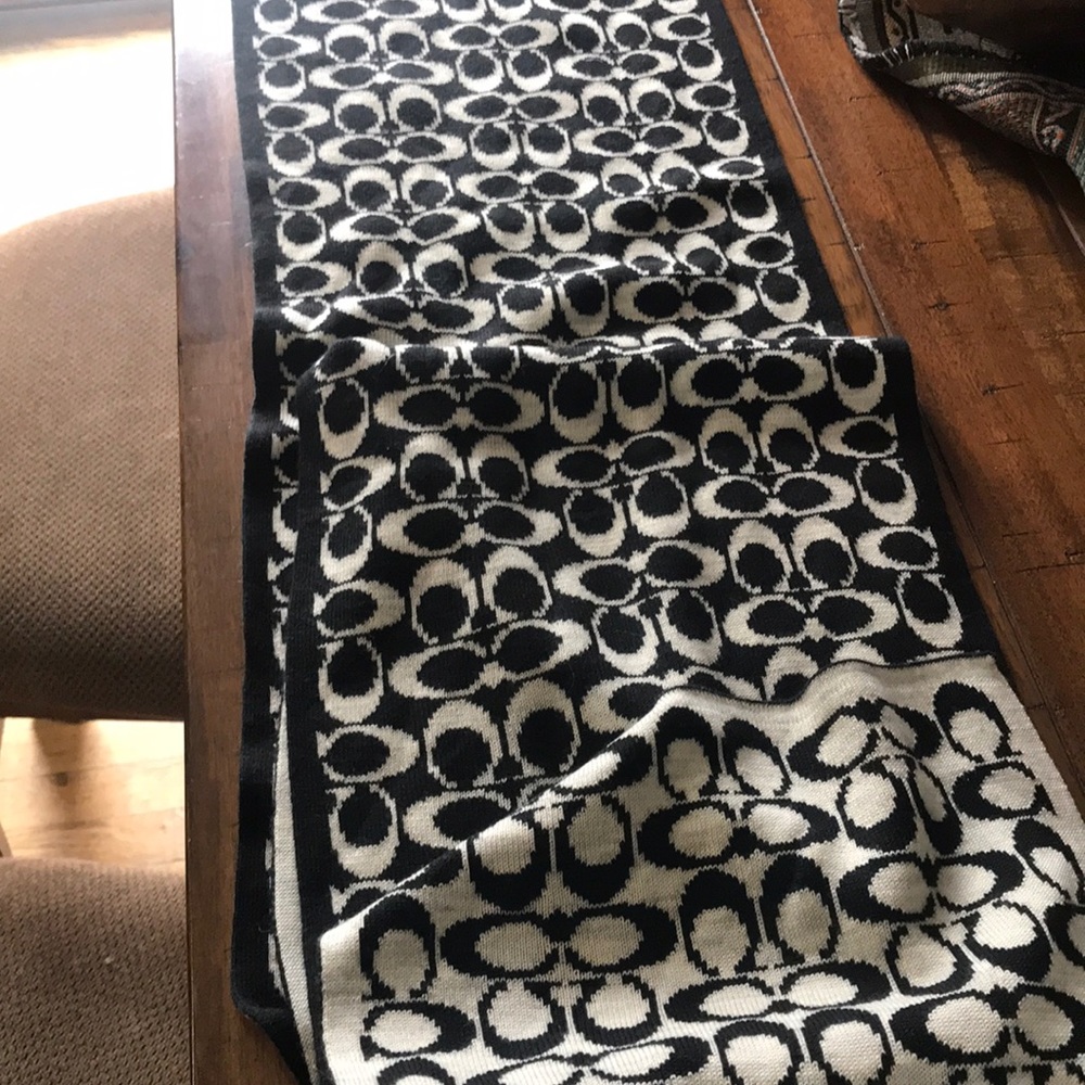 Never worn - Picture 2 of 3